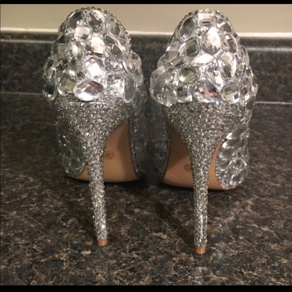 Custom Made Cinderella Inspired Shoes - Picture 1 of 3